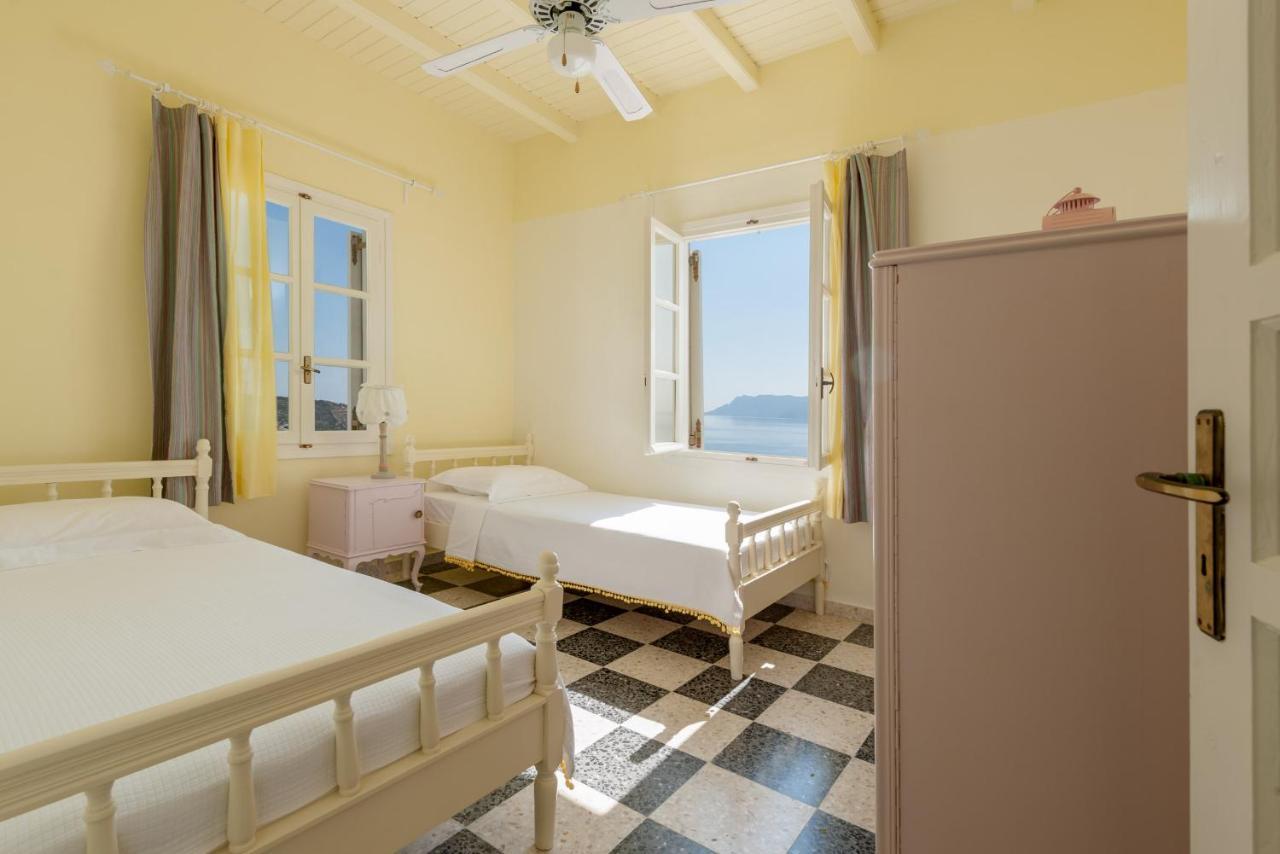 Kimolian Holiday home *